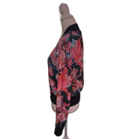 Lululemon Hold Your Om Secret Garden Floral Track Jacket Mesh Back Zip Pockets 6 - Picture 3 of 7